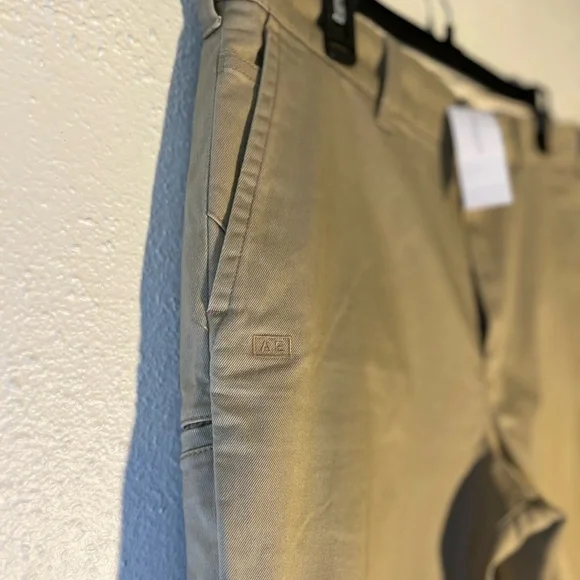 American Eagle Chino Shorts Men’s Size 33 Beige Tan Khaki Cotton Slim Fit NWT - Picture 3 of 7